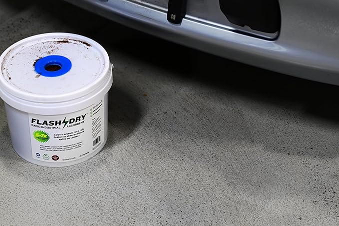 FlashDry Super Spill Absorbent, 5L Bucket with Dispenser Lid, 100% Organic Coco Coir, Landfill Safe, OSHA Approved, Ideal for Absorbing Oil, Paint, Grease in Garages, Kitchens, Janitor Kits, Pack of 2