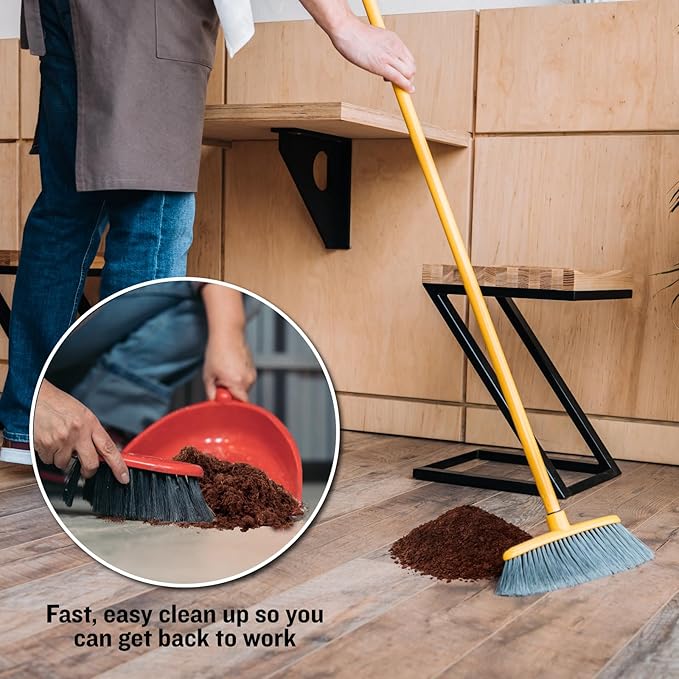 FlashDry Super Spill Absorbent, 5L Bucket with Dispenser Lid, 100% Organic Coco Coir, Landfill Safe, OSHA Approved, Ideal for Absorbing Oil, Paint, Grease in Garages, Kitchens, Janitor Kits