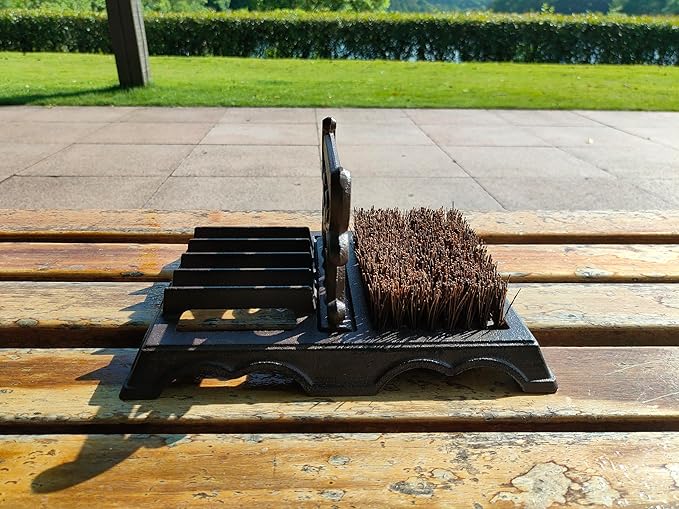 Outdoor Farmhouse Garden Entryway Heavy Duty Multifunctional Rustic Cast Iron Boot Scraper Shoe Cleaning Shoe Bruh with Bristle